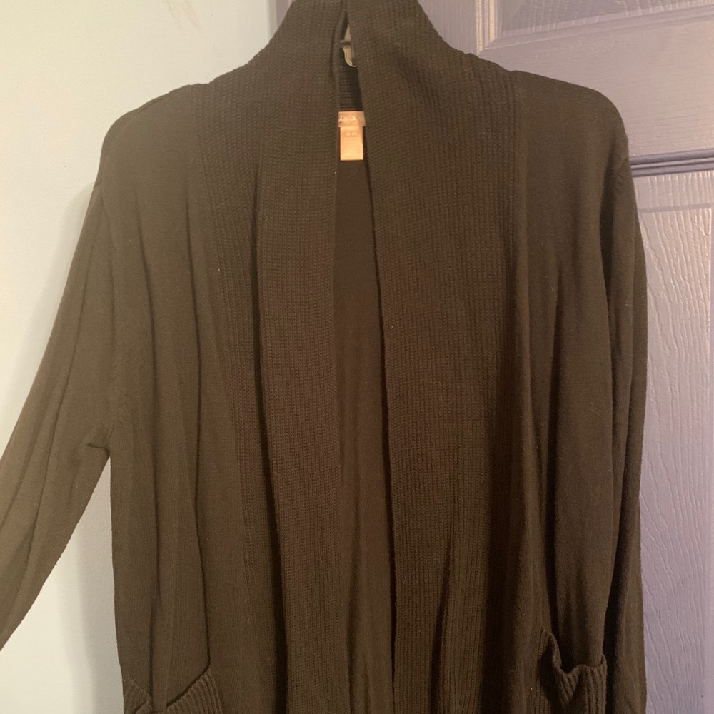 Black cardigan !